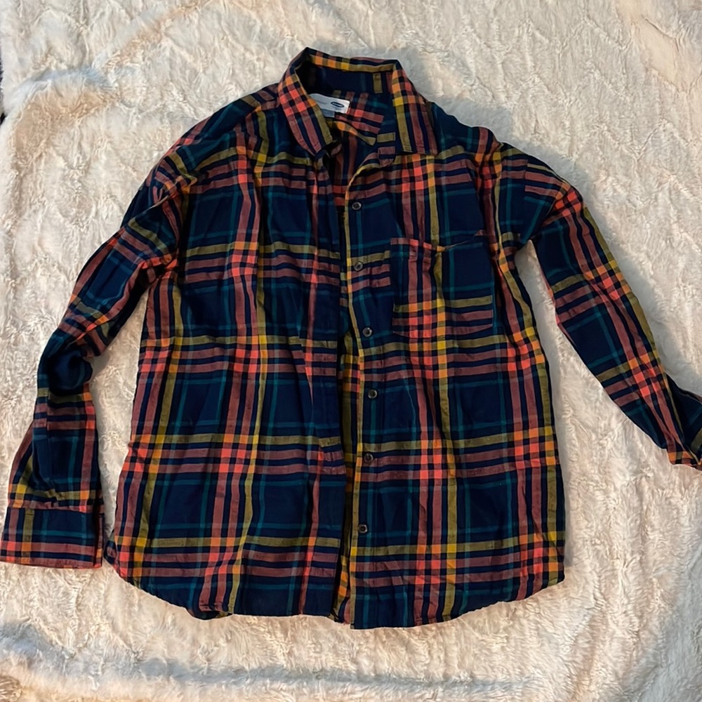Old Navy boyfriend buttoned down plaid shirt